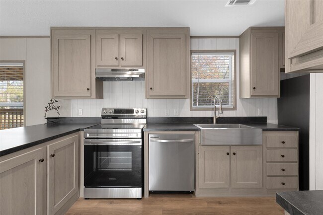 Photo - 1300 Campbell Acres Rd