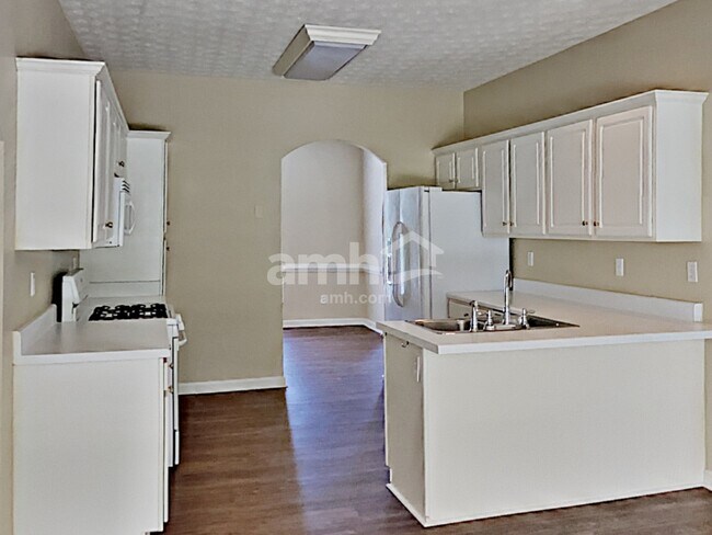 Photo - 136 Spring Meadows Ave