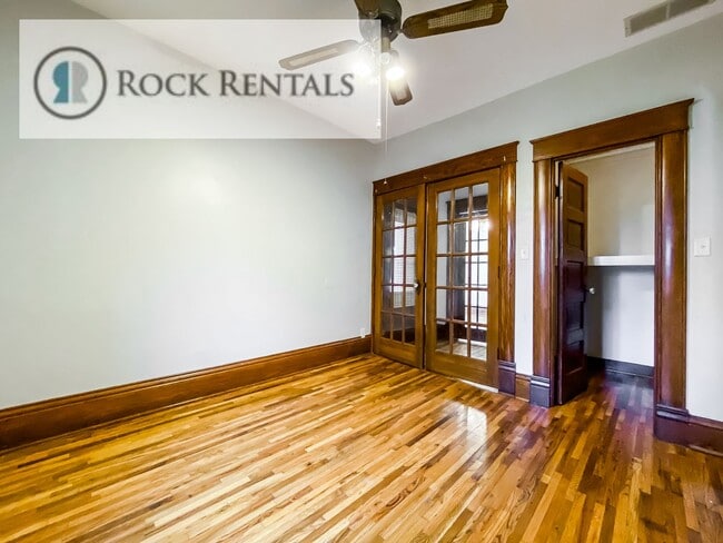 Photo - 3 Bed 1.5 Bath House with Fenced Yard