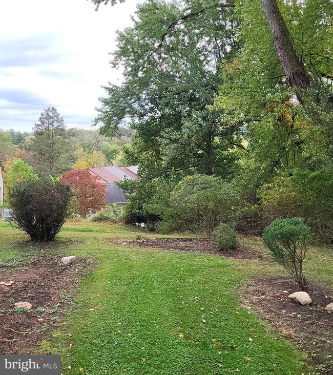 Photo - 524 E St Andrews Dr