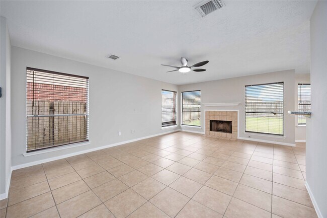 Photo - 16710 Cheshire Pl Dr