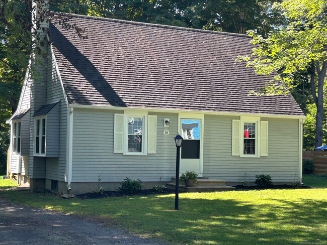Building Photo - 10 Falls River Cir Rental