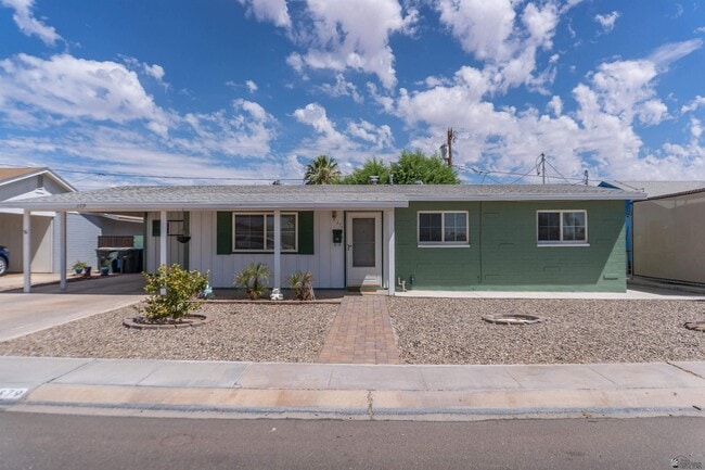 Building Photo - 379 E Hacienda Dr Rental