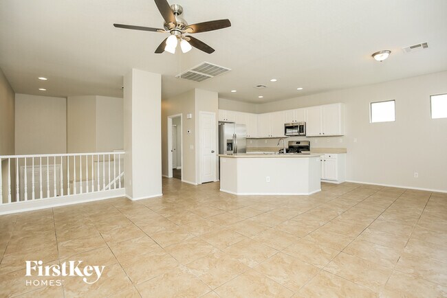 Photo - 7637 Montefrio Ave