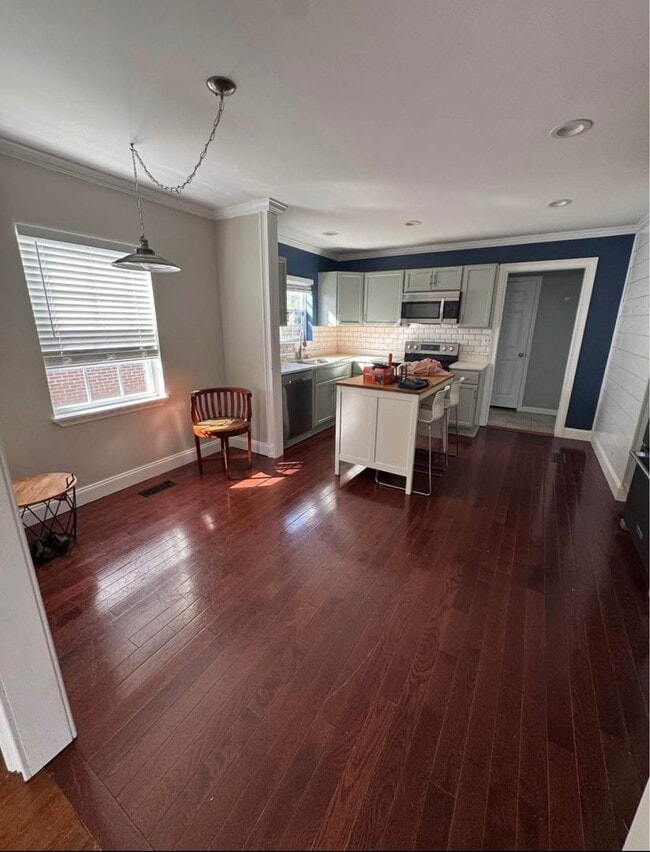 Photo - 1533 Harle Ave NW