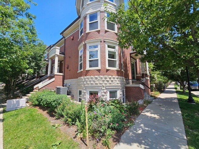 Building Photo - 2 Garfield St Unit Suite A