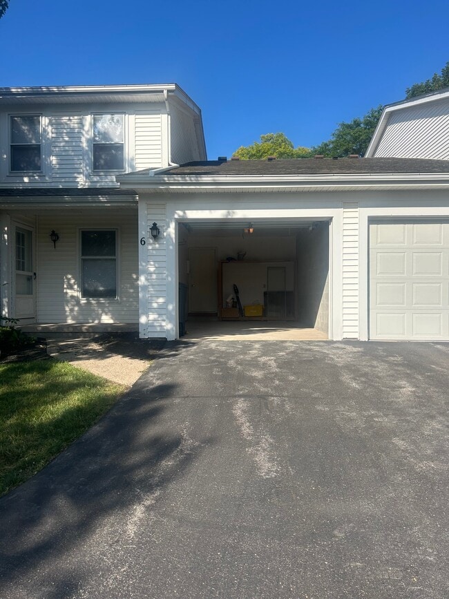 Photo - 6 Talbot Dr