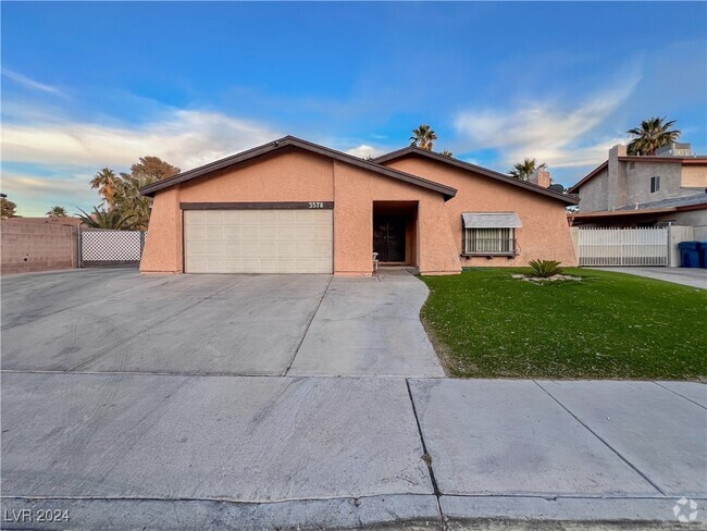 Building Photo - 3578 Red Rock St Rental