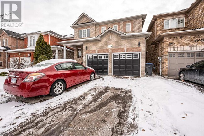 Photo - 324 Brisdale Dr