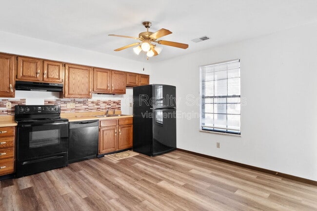 Photo - 2202 Richland Prairie Blvd