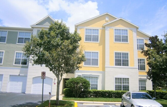 Building Photo - Madison Pointe Unit 12825 Madison Pointe Circle - 4-206 Rental
