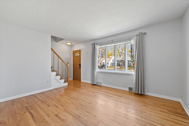 Photo - 3035 N 89th St