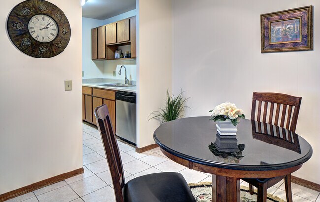 Photo - Midvale Heights Apartments