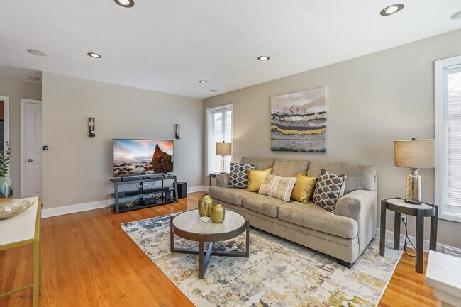 Photo - 5305 N Harlem Ave Unit ID1296506P