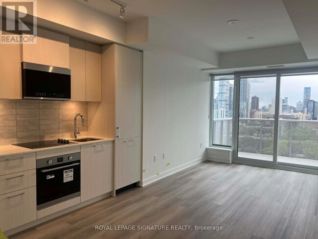 Photo - 10 Oak St Unit 2007