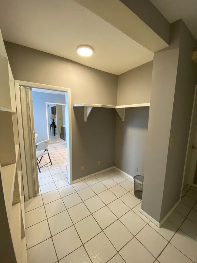 Photo - 5 Bed/3 Bath UC Rental Located on McMillan...