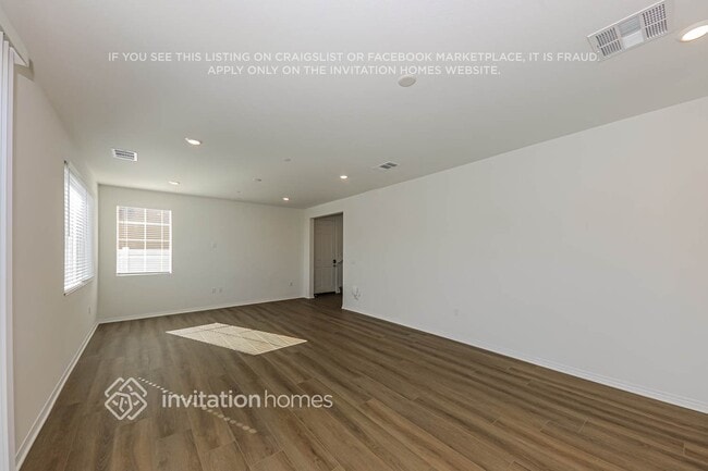 Photo - 2451 Gunner Ridge Way