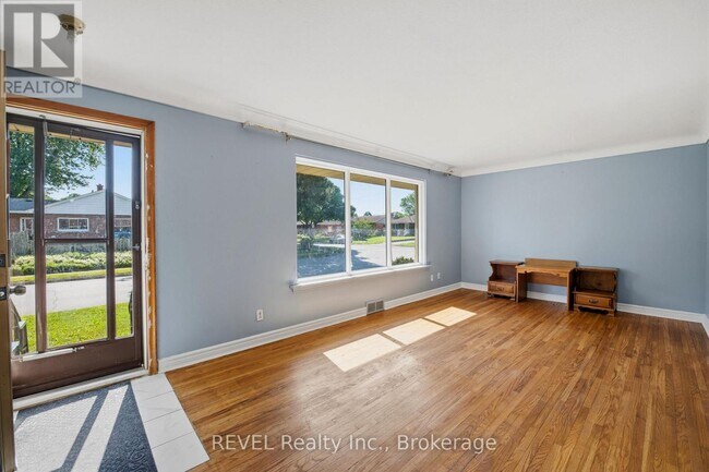 Photo - 6427 Burdette Dr