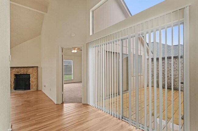 Photo - 8731 Croteau Dr