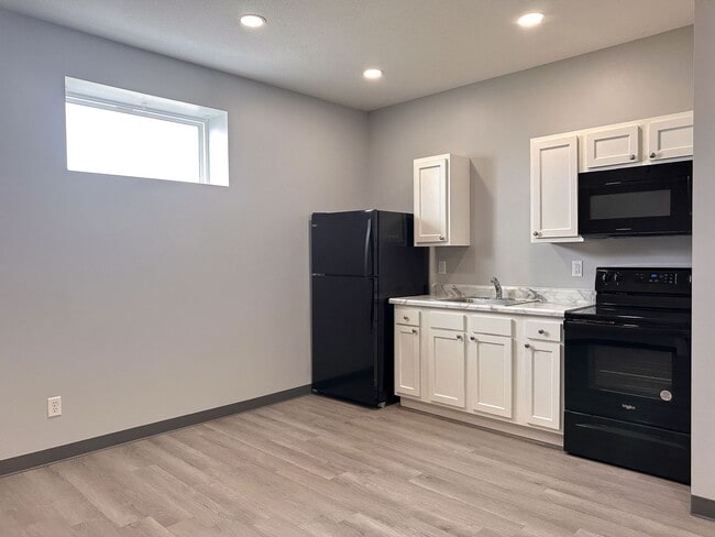 Photo - 1 bedroom 1 bath modern apartment Unit 604-03 North Main Street