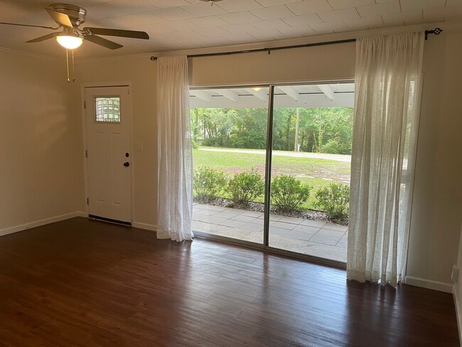 Photo - 6220 Ridge Rd