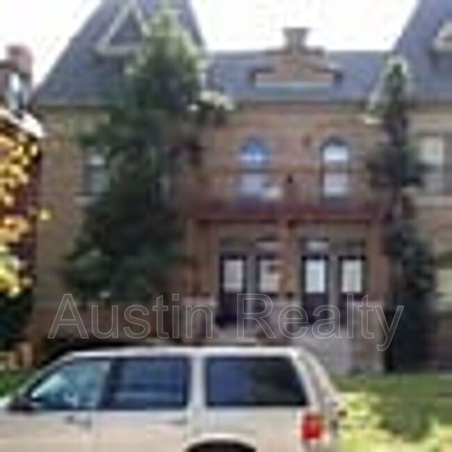 Building Photo - 4398 McPherson Ave Rental