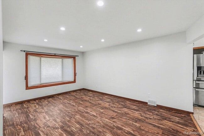 Photo - 12260 De Grove Dr