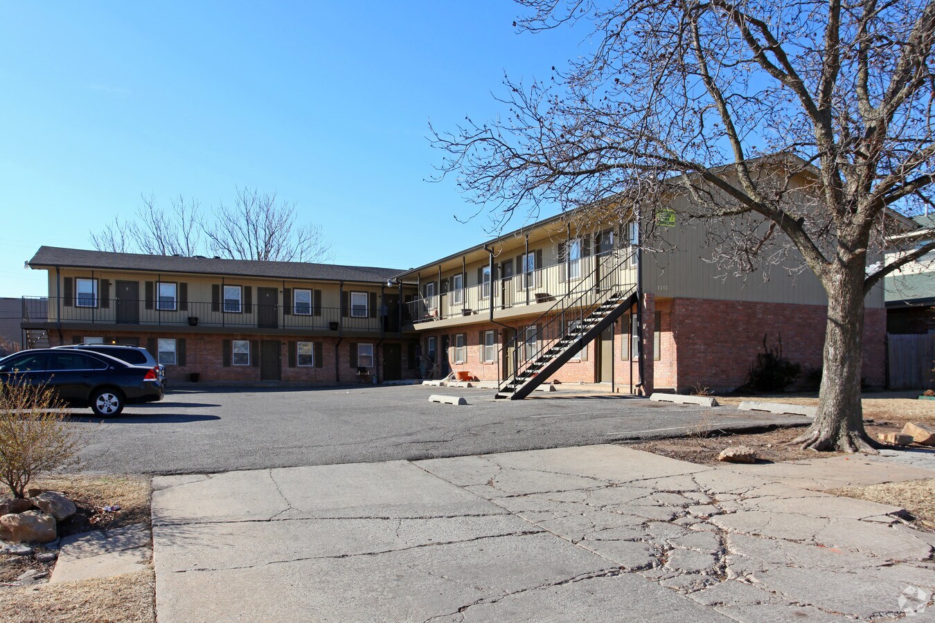 Photo - Lawndale Apartments