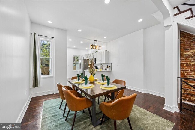 Photo - 2308 Nicholas St