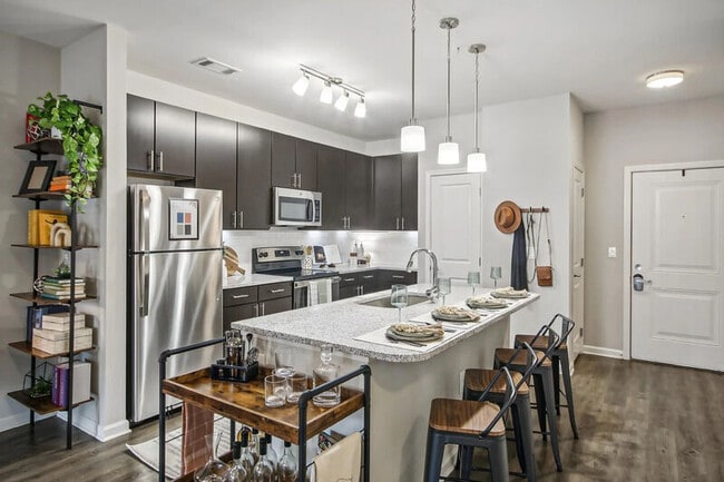 Photo - Mosby Poinsett