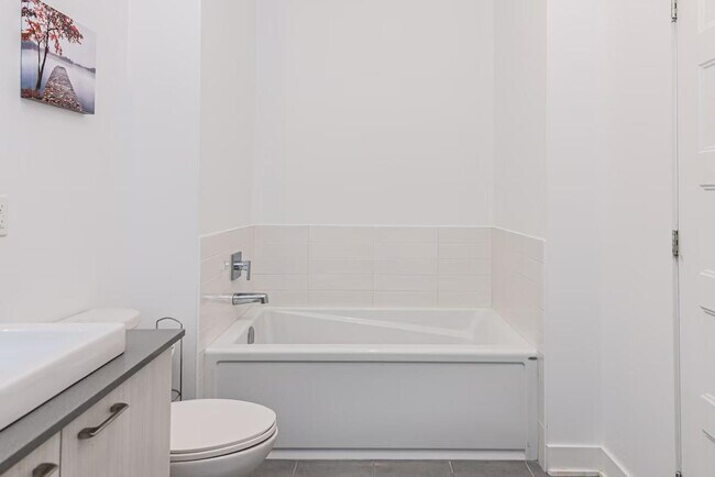 Photo - 3505 Rue De Bullion Unit SI ID1261810P