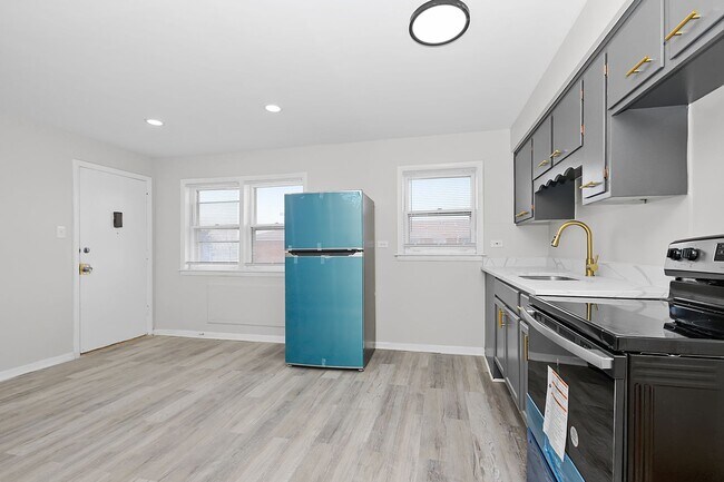 Photo - 2830-42 W 87th St LLC