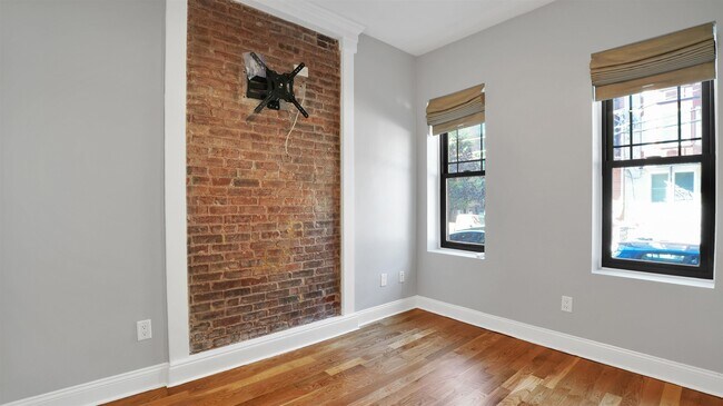 Photo - 717 Adams St Unidad 1R