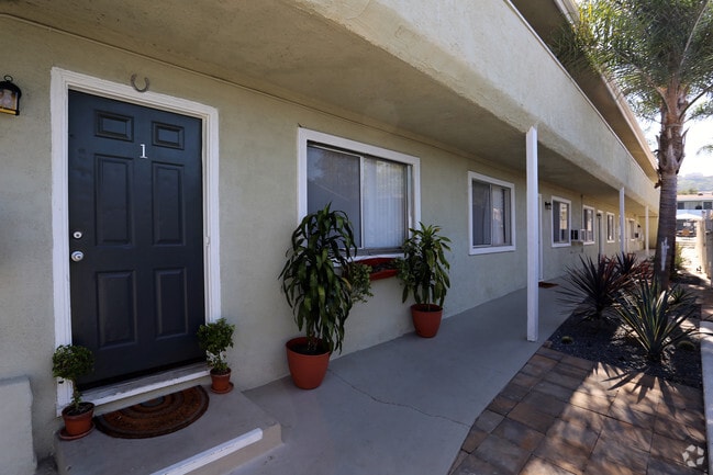 Casa Verde Apartments - Casa Verde Apartments