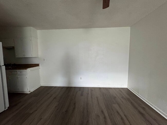 505 Sunset Ln Unidad E