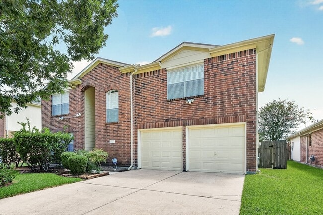 Building Photo - 1806 Oak Ridge Dr