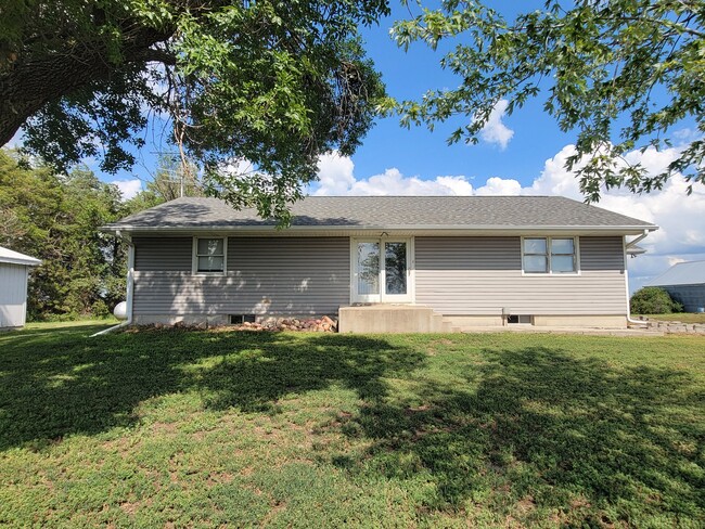 Photo - 4453 E Cedar Rd