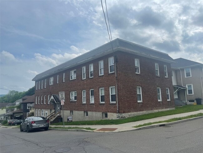 Photo - 77 Colfax Ave Unit 2