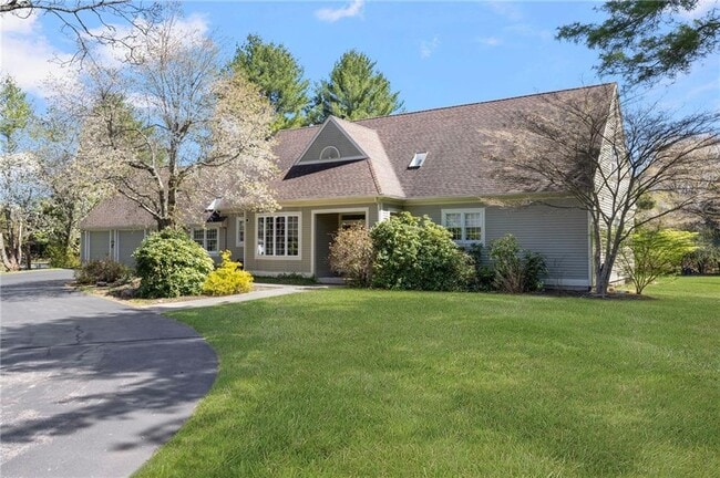 110 Osprey Dr