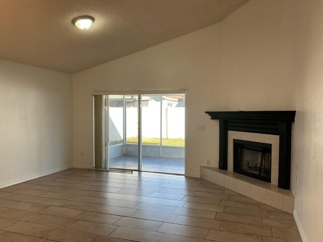 Photo - 5721 Rywood Dr