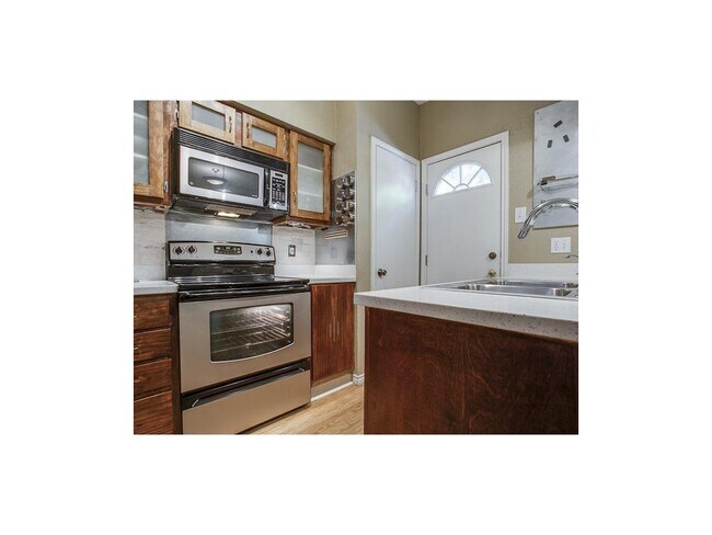 Photo - Updated Townhome in the Heart of Lakewood