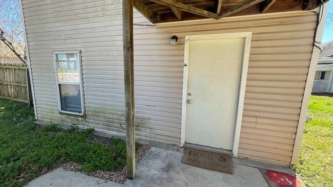 Photo - 703 Goingsnake St Unit 1