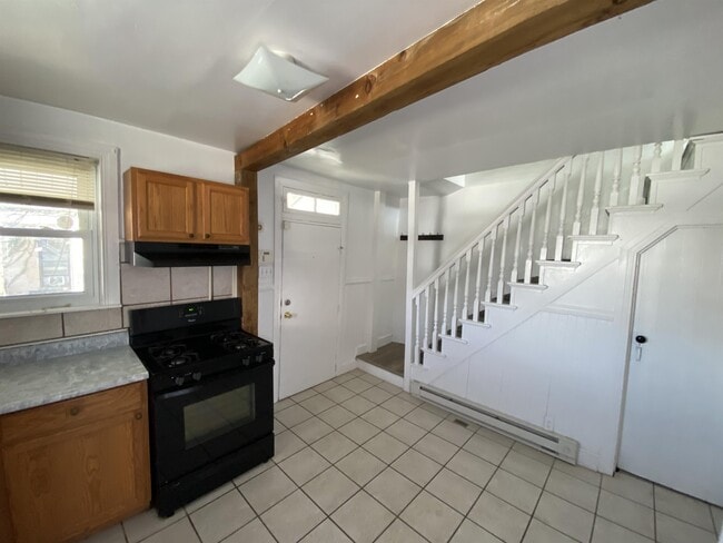 Photo - 819 Manor St