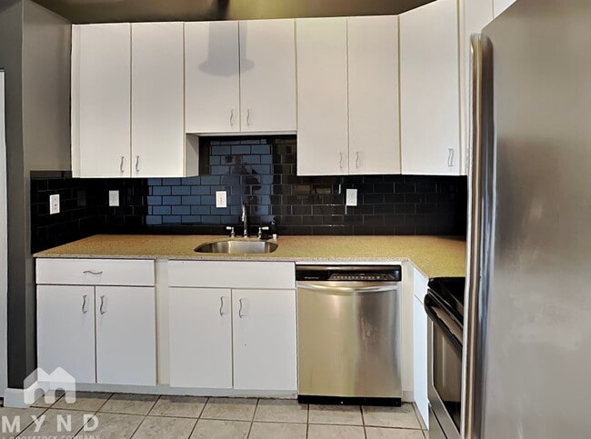 Photo - 326 Nelson St SW Unit 401