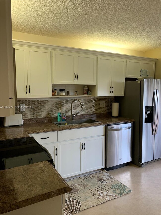 Photo - 8042 SE Villa Cir Unit 8042