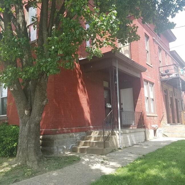 Building Photo - 1 Bedroom on South High St Unit 1620 S High