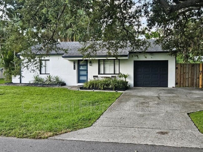 Building Photo - 3912 W Bay View Ave Rental
