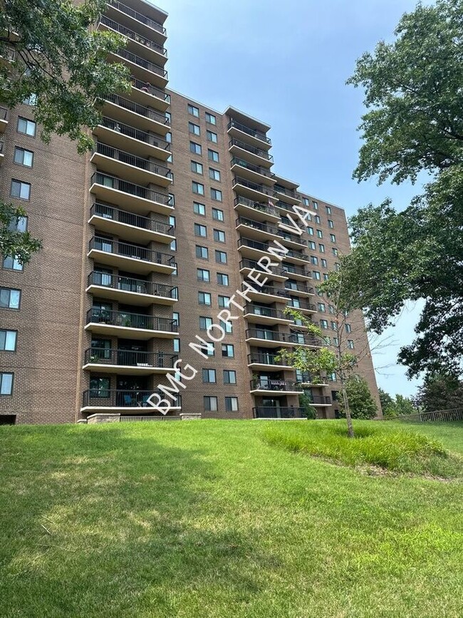 Photo - 200 N Pickett St