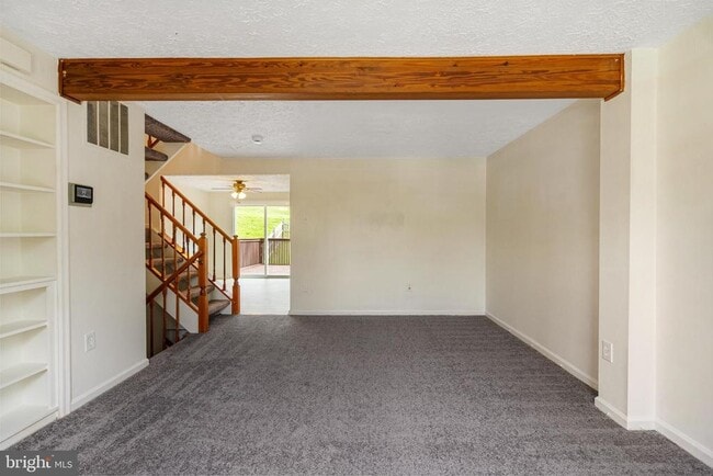 Photo - 3322 Raccoon Ct