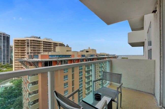 Photo - 2889 McFarlane Rd Unidad SI FL10-ID1503959P